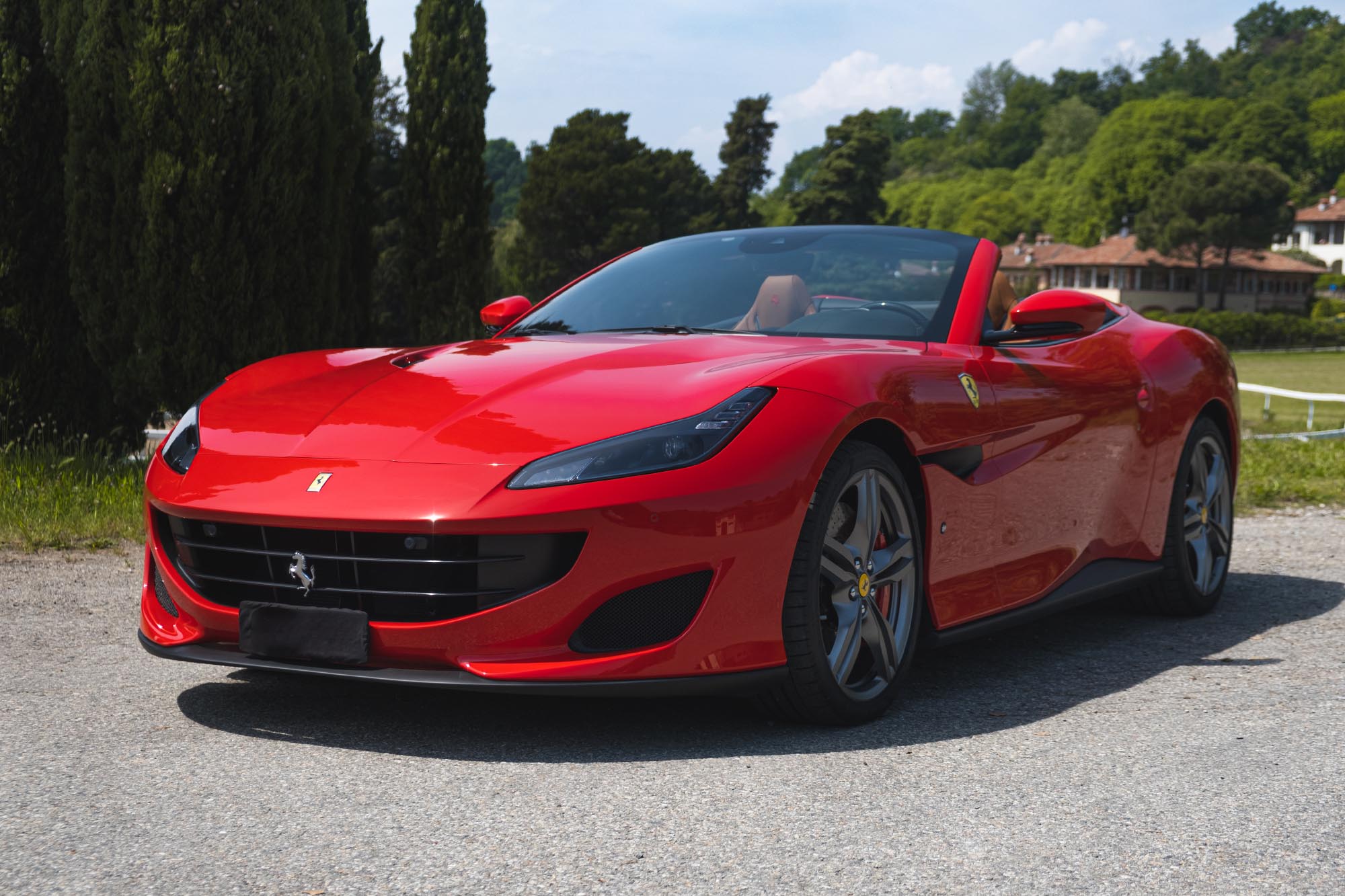 Luxury Car Rental Como